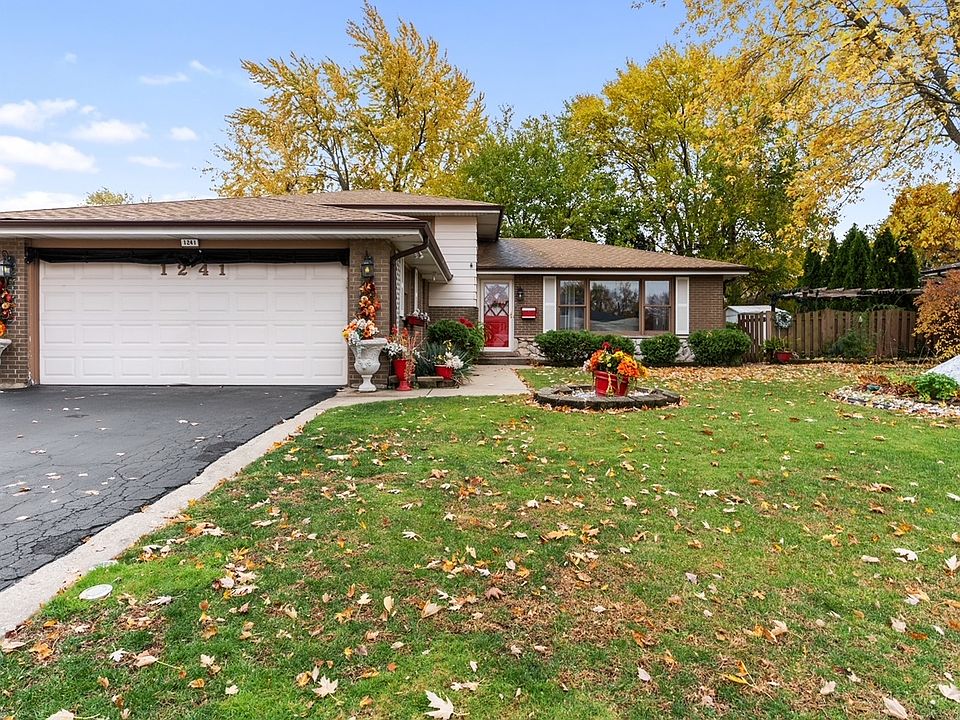 1st image of 1241 E 168th St