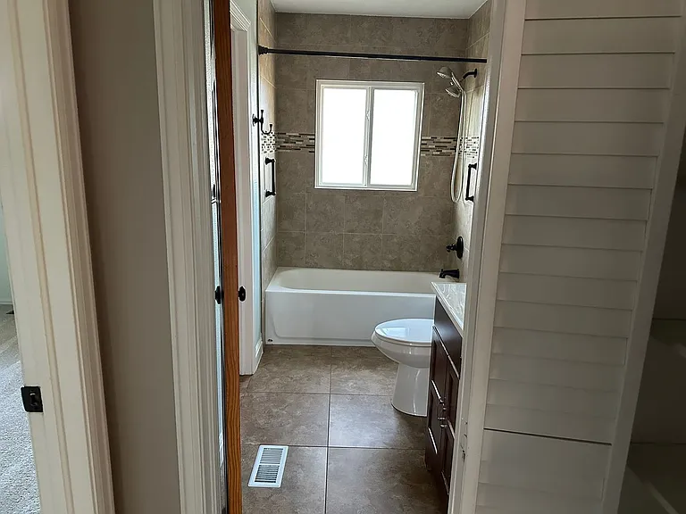 840 W Linden St — Photo 12