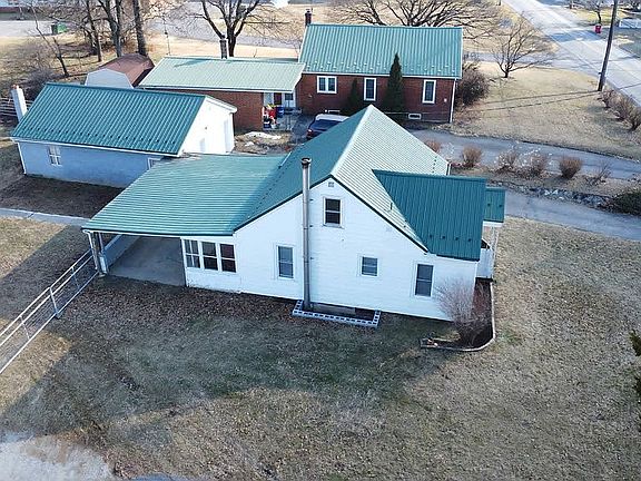 2nd image of 217 Three Square Hollow Rd