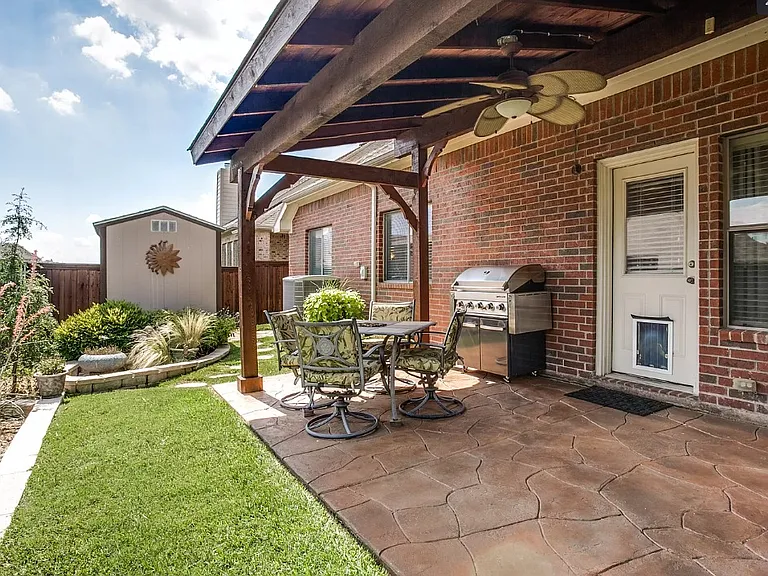 9305 Jerico Dr — Photo 16
