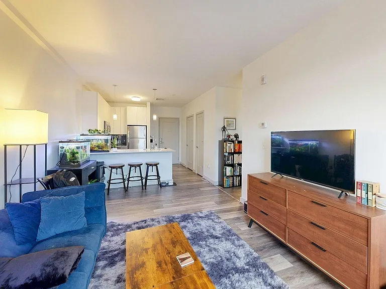180 Telford St #321 — Photo 3