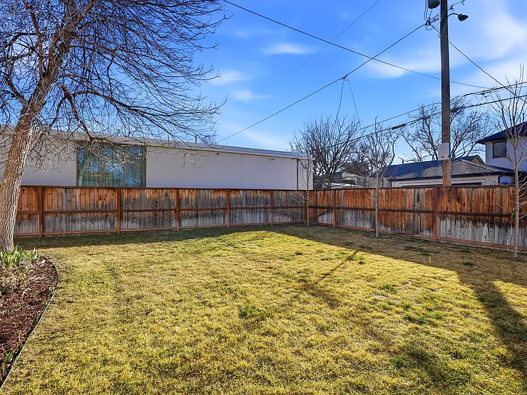 9000 Monaco St #8 — Photo 72