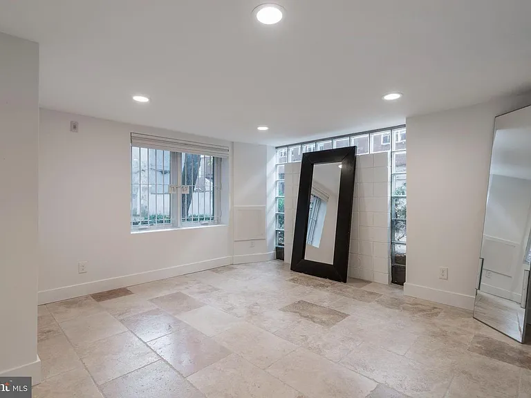 313 Fulton St — Photo 13