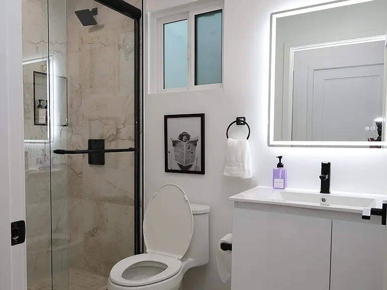 2nd Bathrooms shower