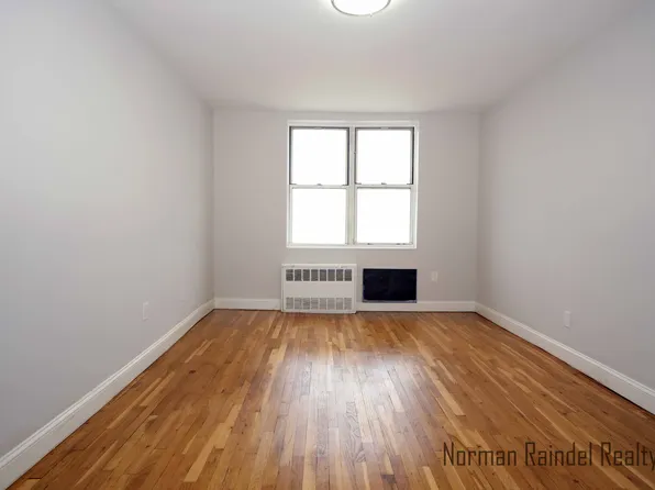 117-12 Ocean Pm image 15 of 40