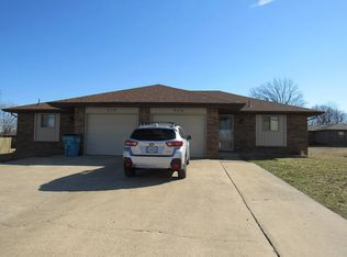 938 N Walnut Ave, Republic, MO 65738