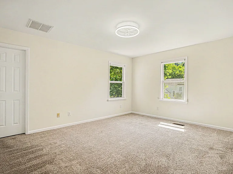 3218 Silver Pond Ct — Photo 15