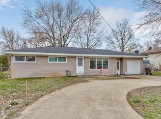 258 Riley St, Holland, MI 49424