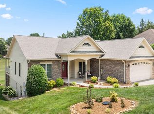 422 Wewoka Cir, Loudon, TN 37774