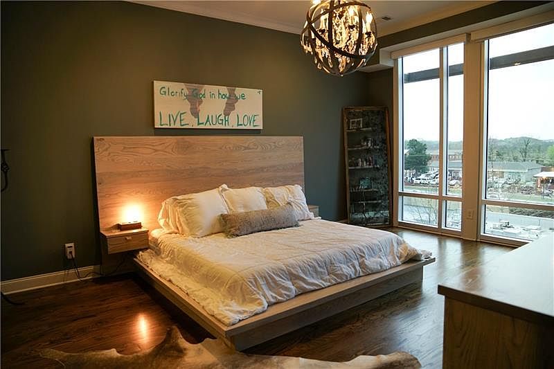 1st image of 360 Chambers St Unit 306
