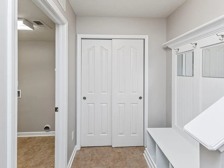 12780 Tamworth Dr — Photo 11