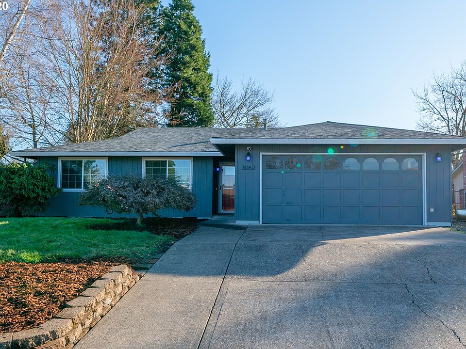 1st image of 3062 NE Meadow Ln