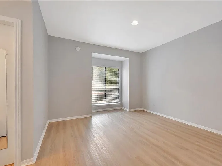 11711 Memorial Dr #135 — Photo 11