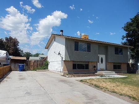 3rd image of 4342 S Wildrose Dr