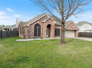 1205 Golden View Ct, Arlington, TX 76001