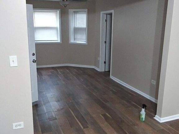 3rd image of 2214 S Keeler Ave #16