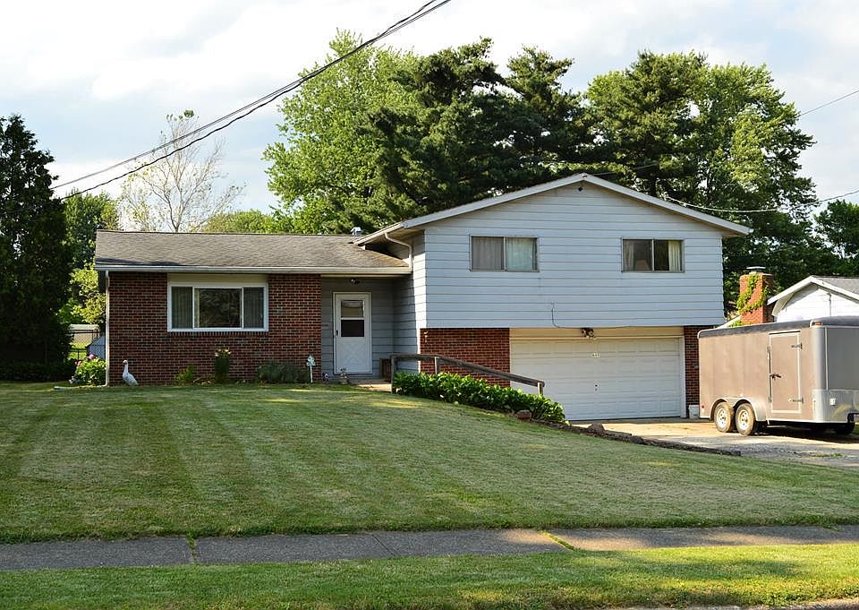 1st image of 1669 Honeysuckle Dr