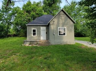 2347 N Lyon Ave, Springfield, MO 65803