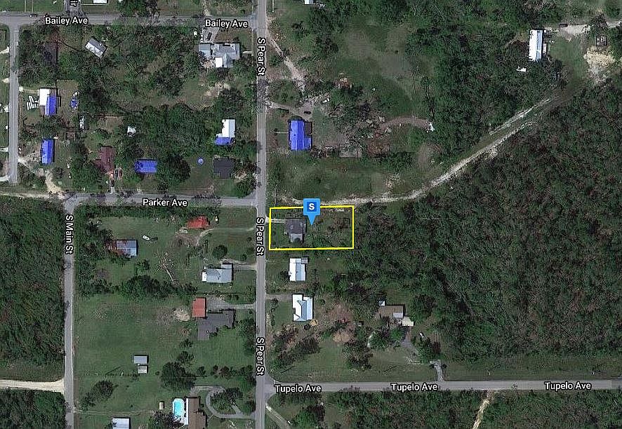 1st image of 15915 SE Pear St