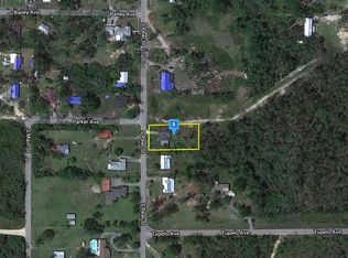 15915 SE Pear St, Blountstown, FL 32424