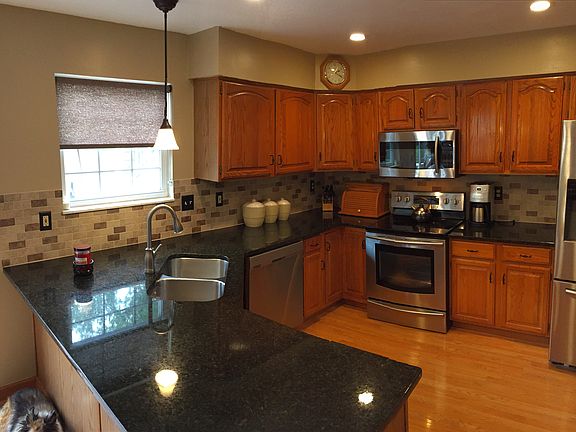2nd image of 510 Saint Phillips Ct