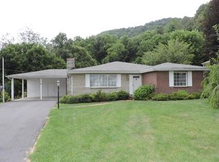 560 Bowlin St, Damascus, VA 24236