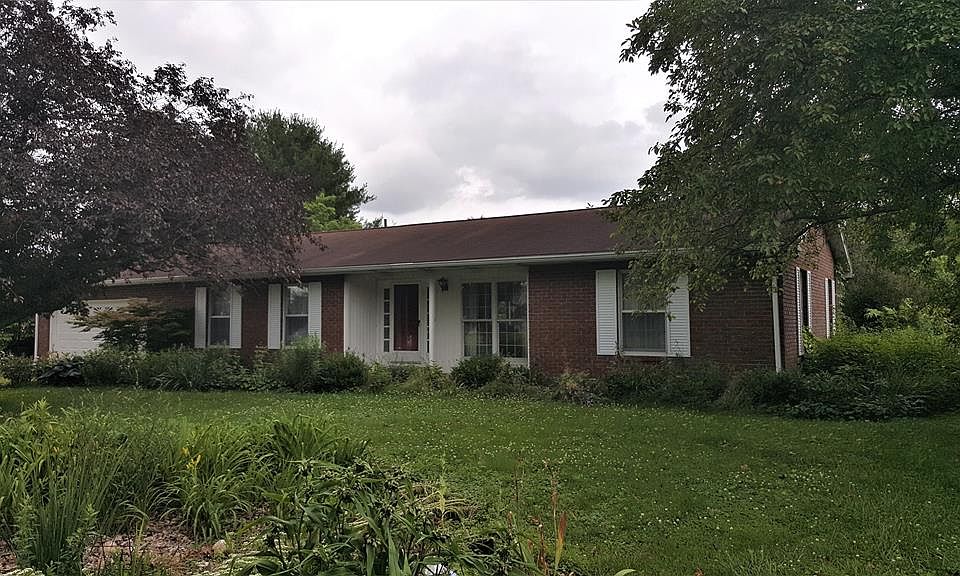 1st image of 304 William Dr