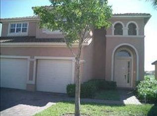 19490 Stonebrook St, Weston, FL 33332