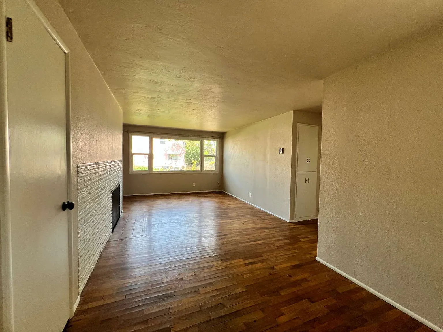 2 bed, 1.0 bath, 710 sqft, $1,495 — Photo 3