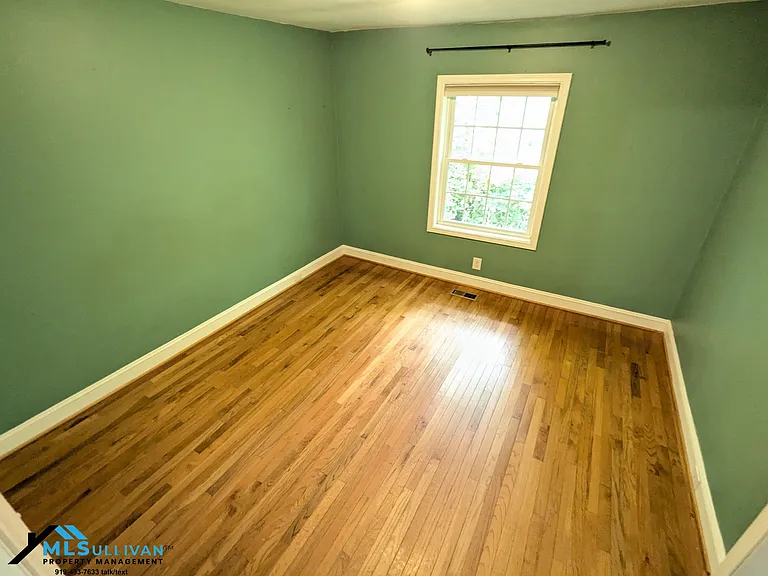 531 Lakeshore Dr — Photo 4