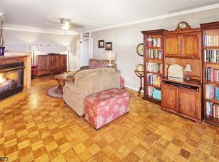 530 Valley Rd #C005P, Montclair, NJ 07042