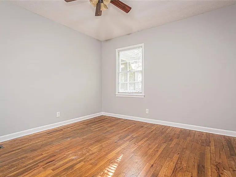 850 Red Barn Rd — Photo 23