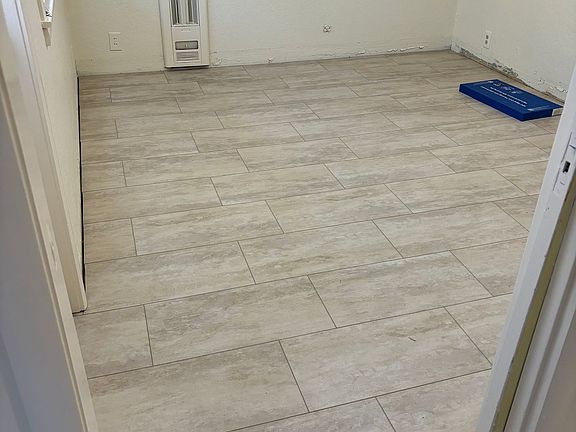 4th image of 629 Rosalind Ave #627