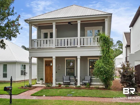 2613 Serigny St, Gulf Shores, AL 36542