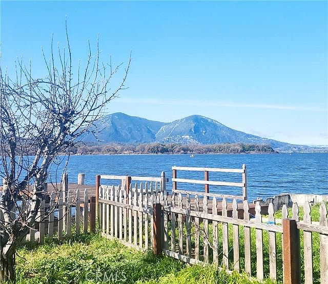 1st image of 13050 Island Dr Unit 31