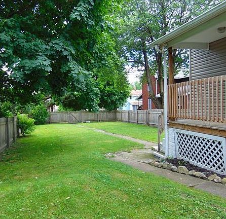 3rd image of 608 Todd Ave