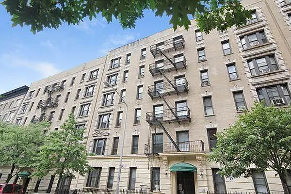 Sold by Compass | media 7