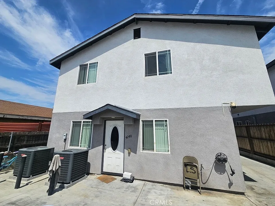 4240 Eugene St