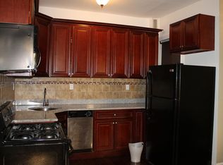 316 W 36th St APT 4C, New York, NY 10018
