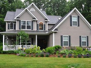 12495 Northern Woods Cir, Freeland, MI