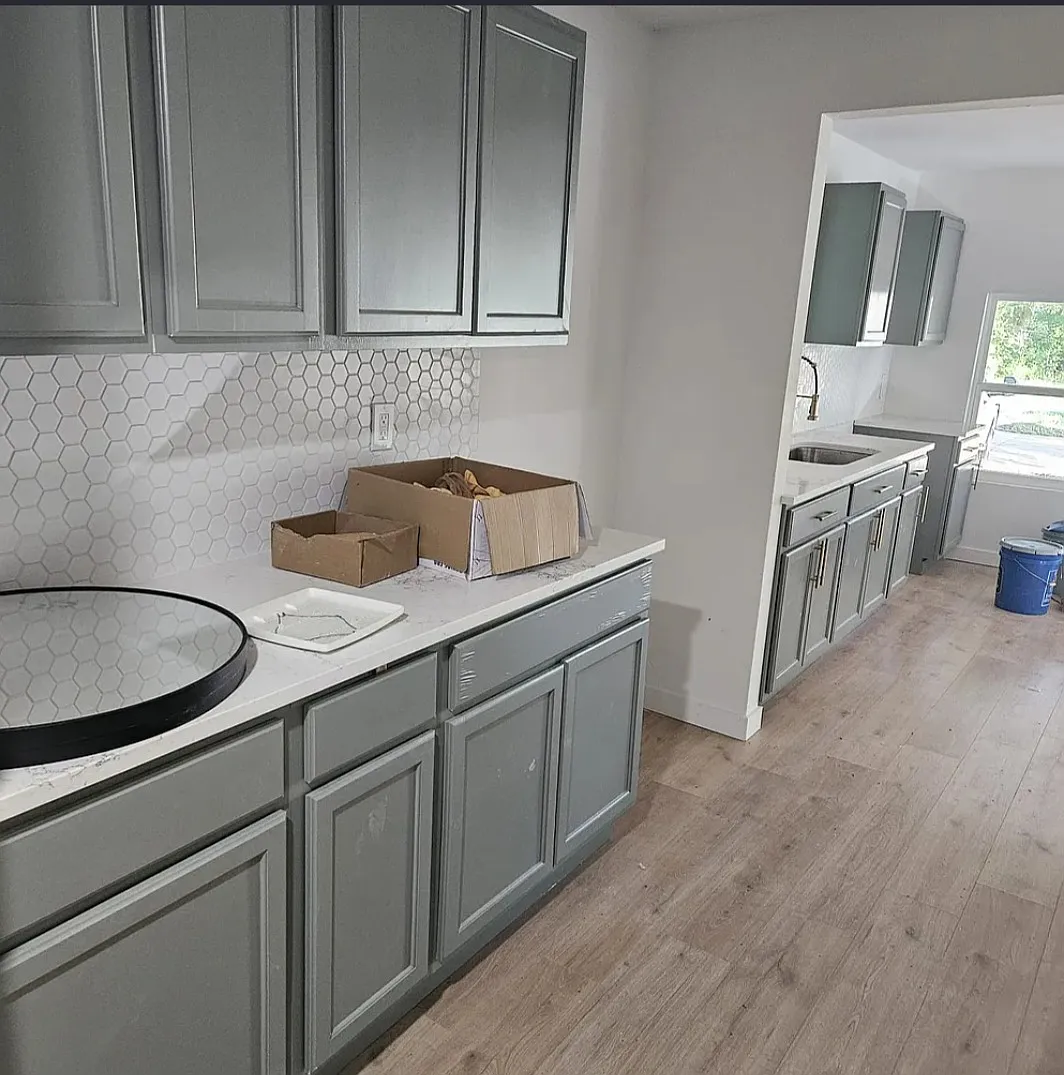 5 bed, 2000 sqft, $2,300 — Photo 3