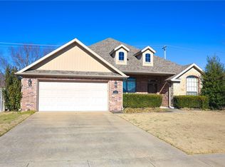 3800 SW High Point Ave, Bentonville, AR 72712