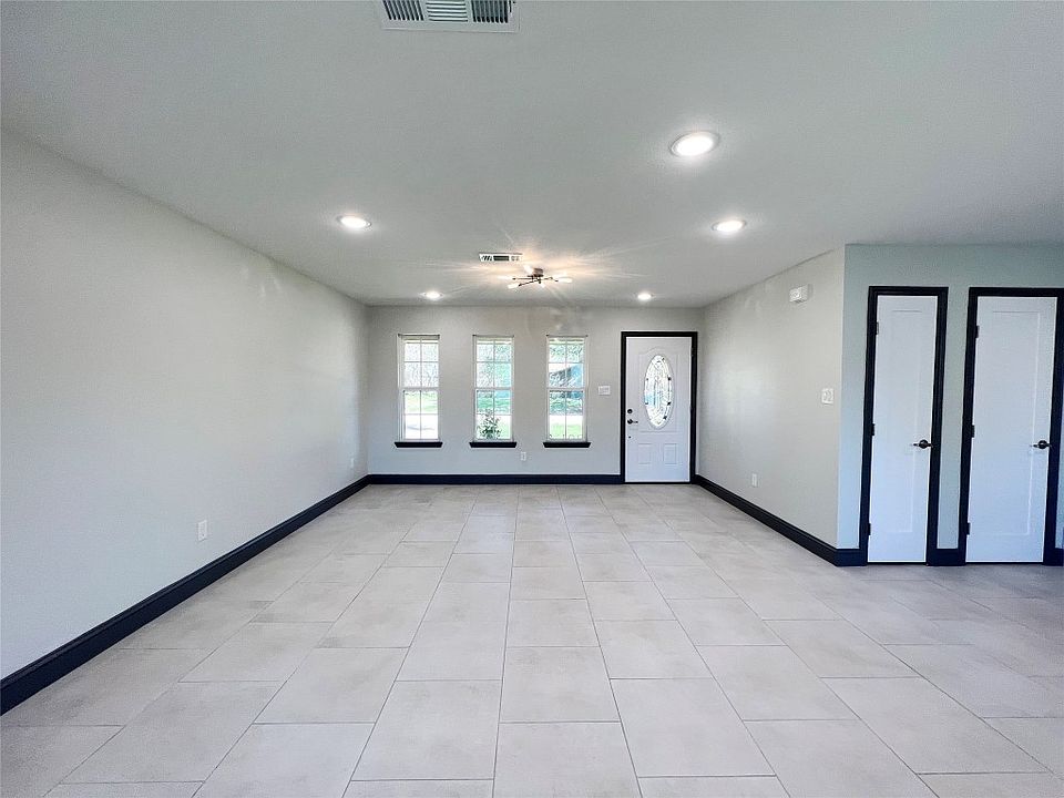 901 Piccadilly Cir, Hurst, TX 76053 MLS 20389276 Zillow