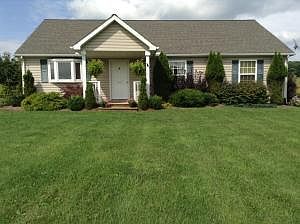 1st image of 122 Aidan Ln