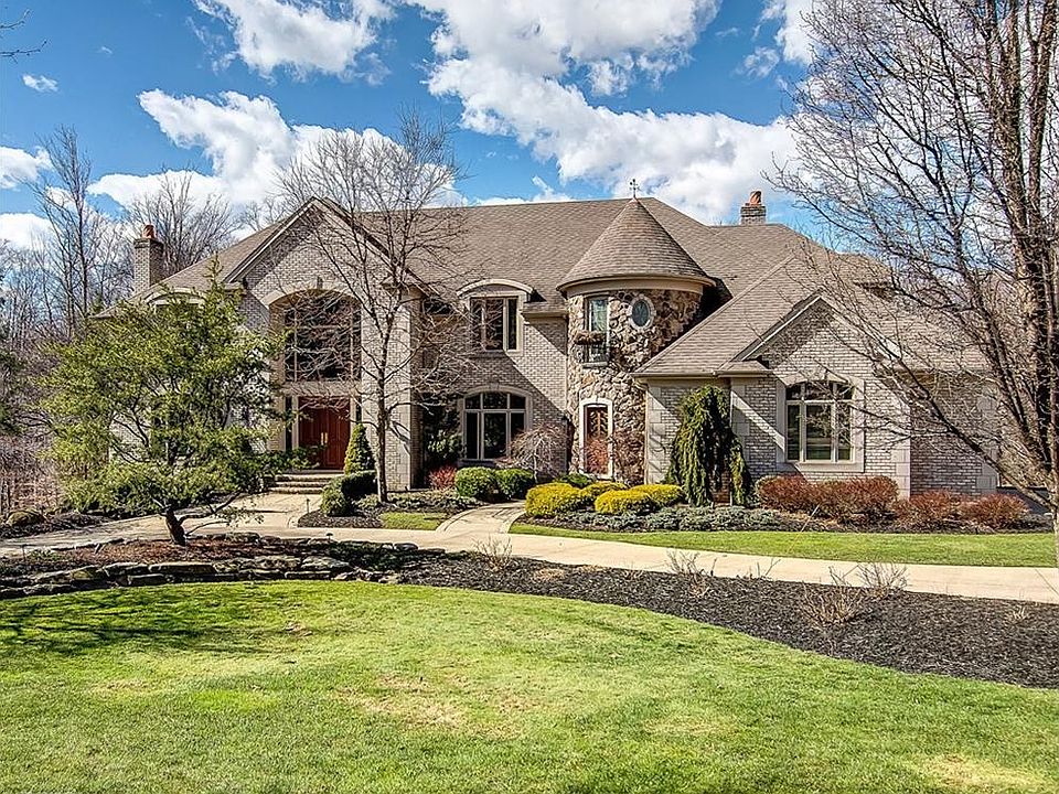 1st image of 30760 Stillwater Ln