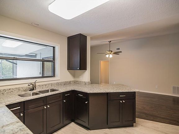 5th image of 1062 Nodding Pines Way