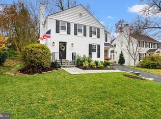 6110 Welborn Dr, Bethesda, MD 20816