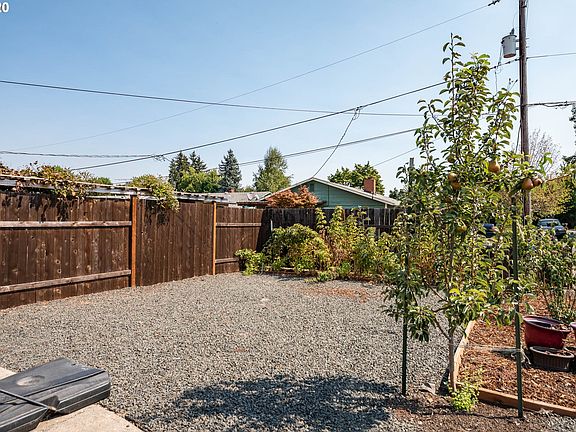 3rd image of 420 E 7th Ave
