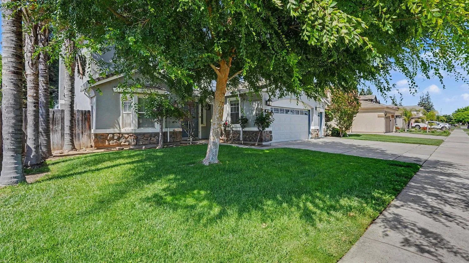 4 bed, 3194 sqft, $3,800 — Photo 2