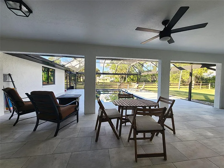 900 Crestwood Rd — Photo 11